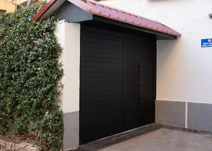 Mono Boutique * تيرانا